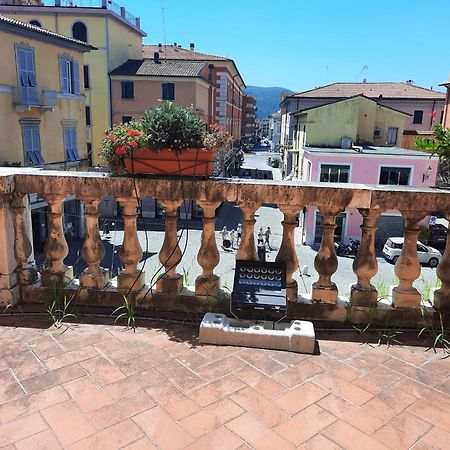 Opera Apartment Sarzana Exterior photo
